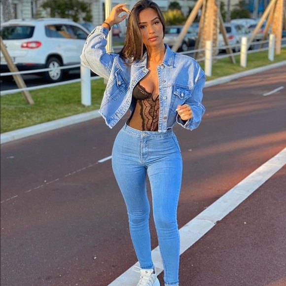 Zara Cropped Denim Jacket - Picture 11 of 15